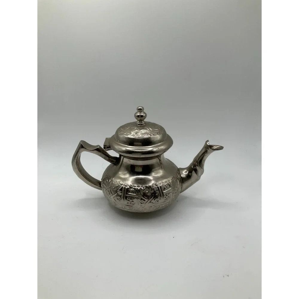 Vintage Moroccan Small‎ Teapot handcrafted hammered ornate Diamant Blanc Stamped